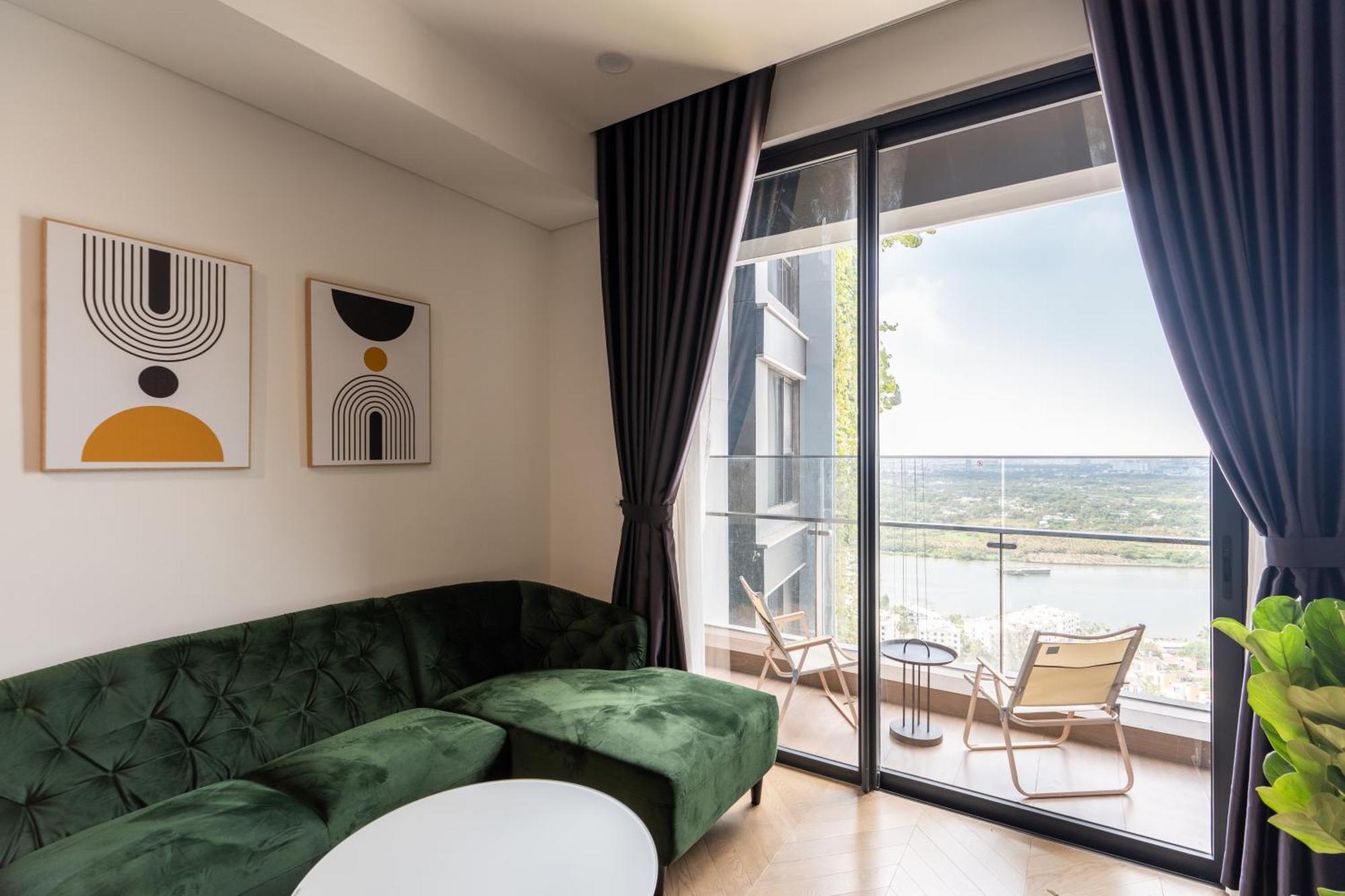 Smile - Lumiere Luxury View & Pool - Thao Dien * Ho Chi Minh City