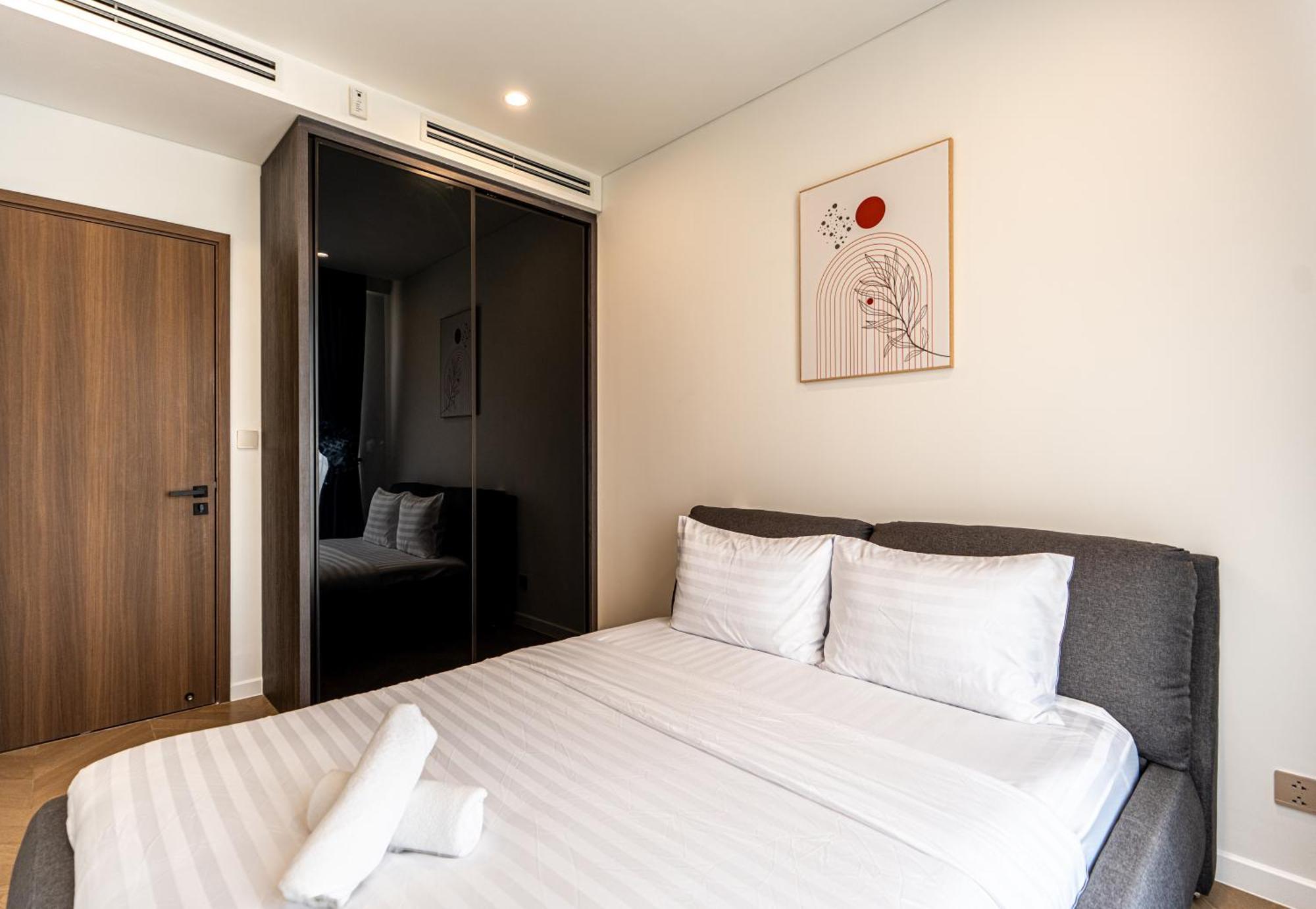 Smile - Lumiere Luxury View & Pool - Thao Dien Apartment *