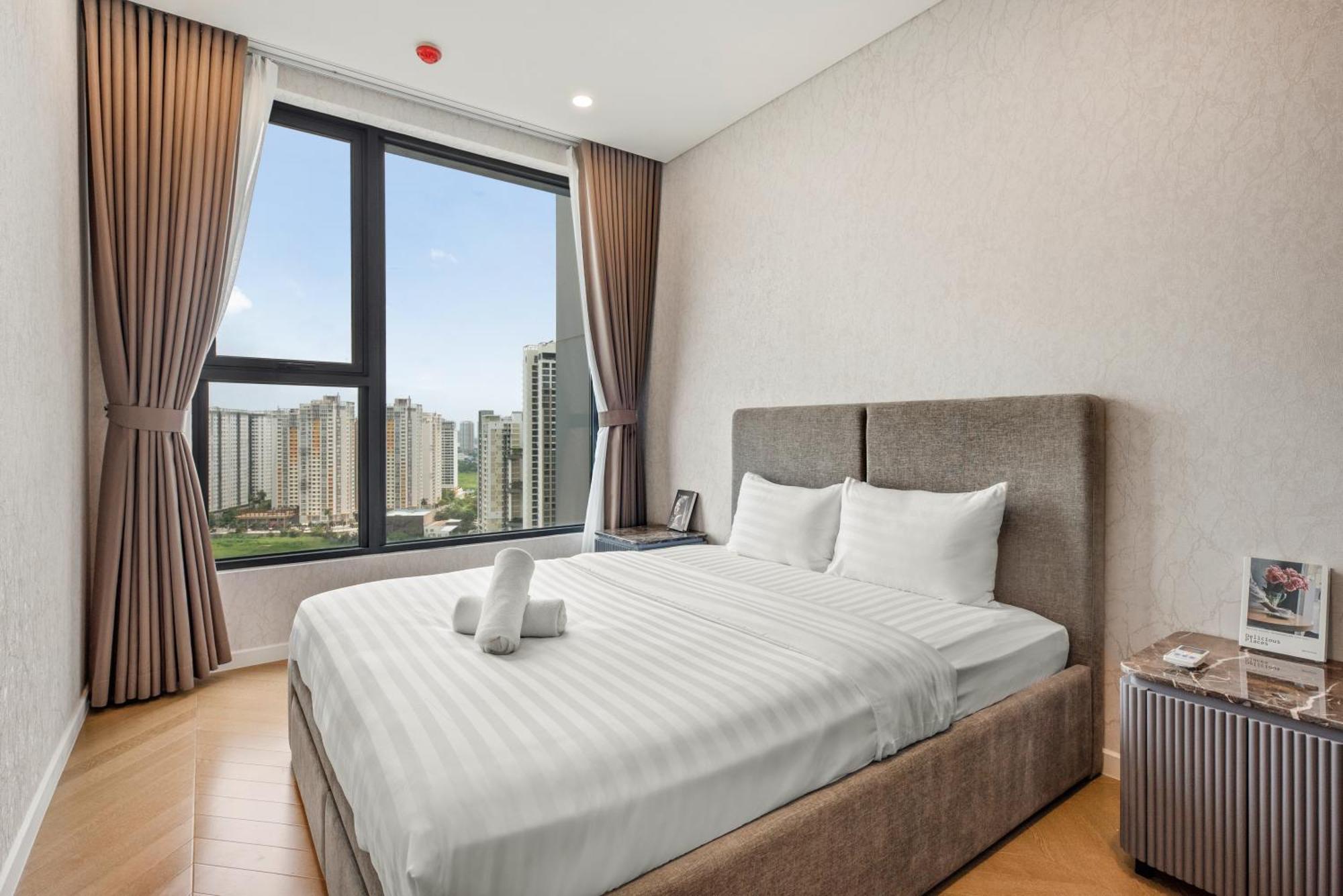 Smile - Lumiere Luxury View & Pool - Thao Dien Apartment *