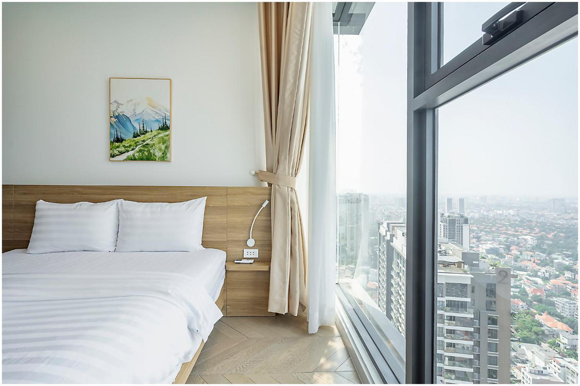 Smile - Lumiere Luxury View & Pool - Thao Dien Apartment